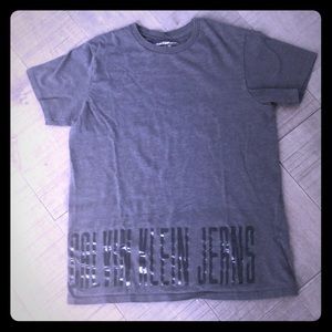 Calvin Klein boy Tshirt
